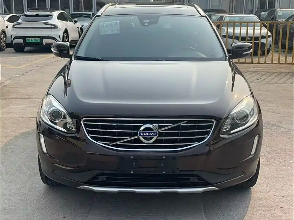 Volvo XC60 2017 — фото 2