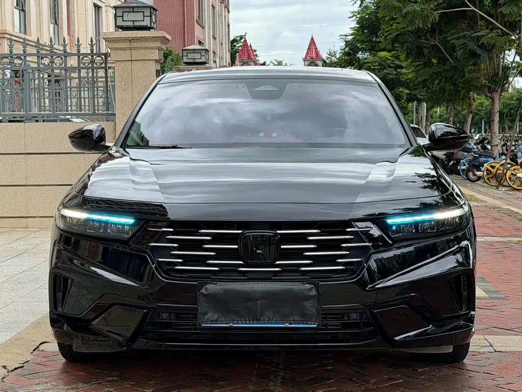 Honda Accord 2025 — фото 2