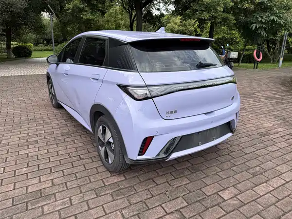 BYD Dolphin 2023