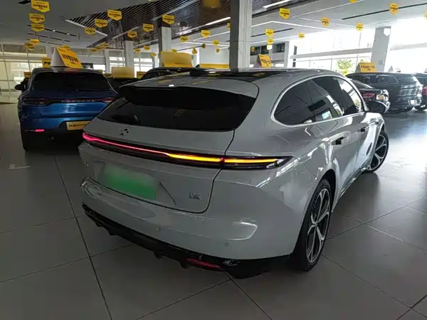 NIO ET5T 2025