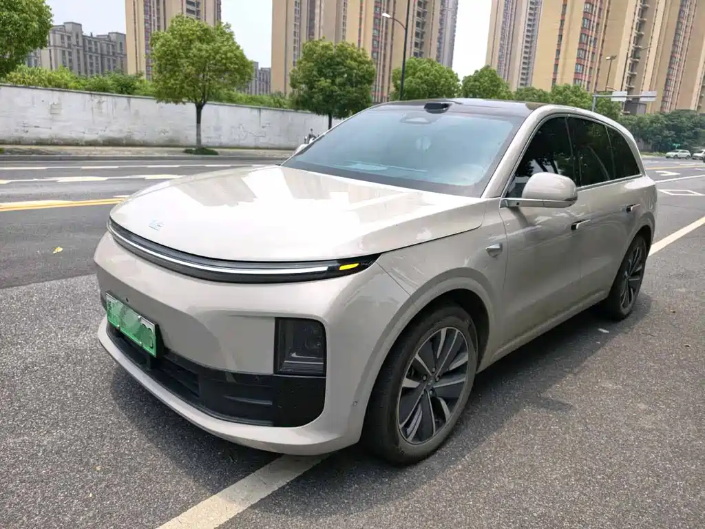 Li Auto Li L6 2025