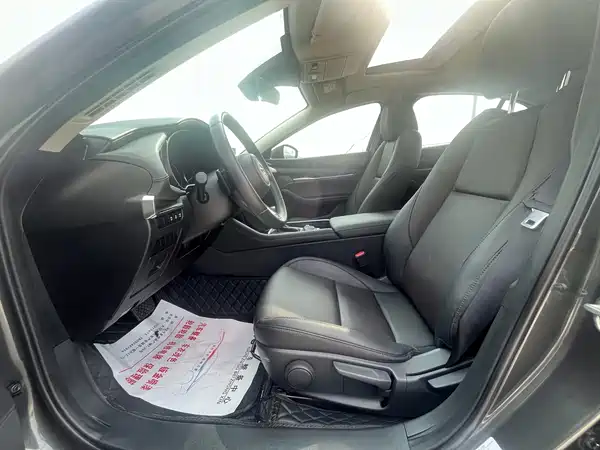 Mazda 3 Axela 2022