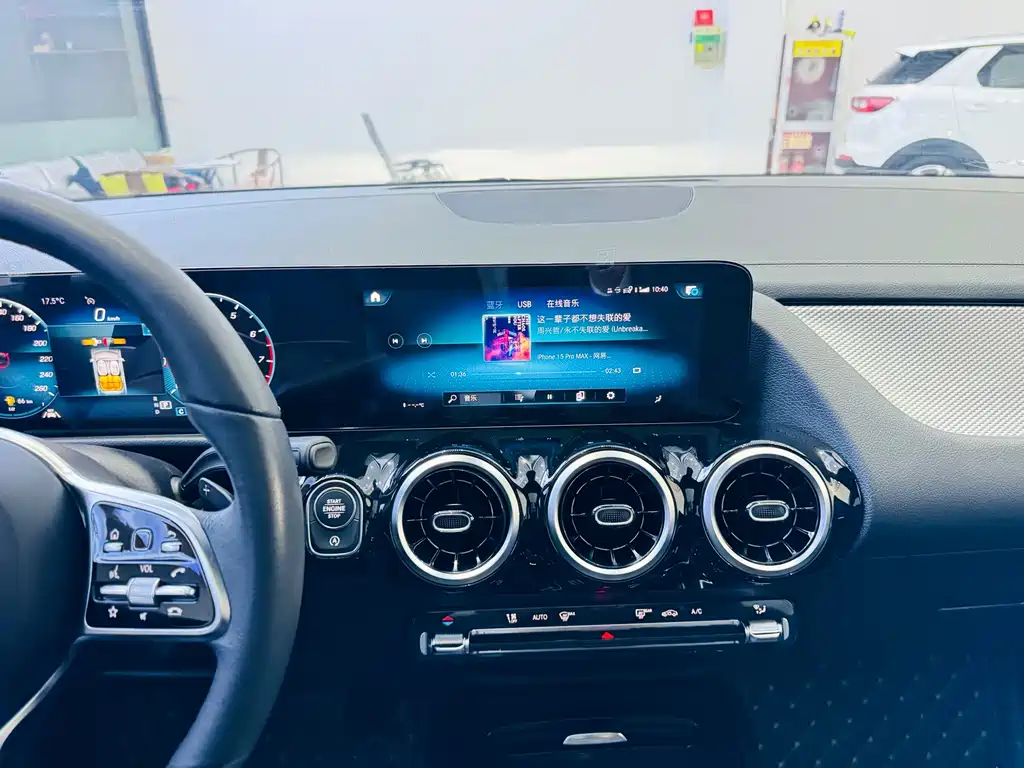 Mercedes-Benz GLA 2023 — фото 14