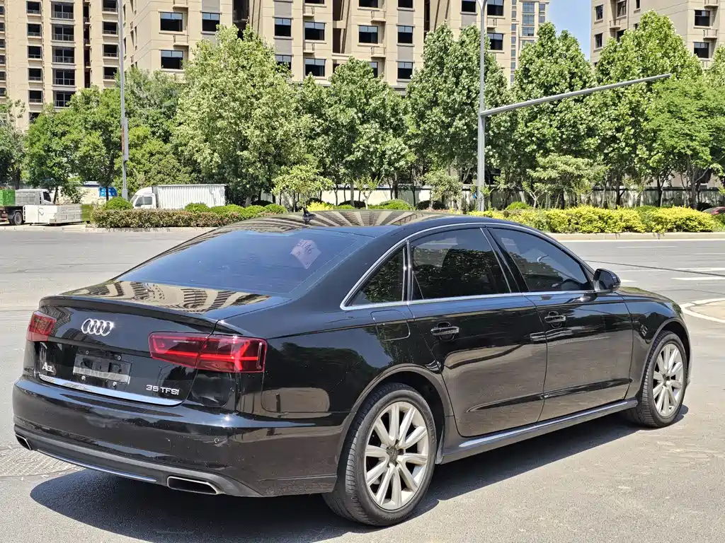 Audi A6L 2018 — фото 5