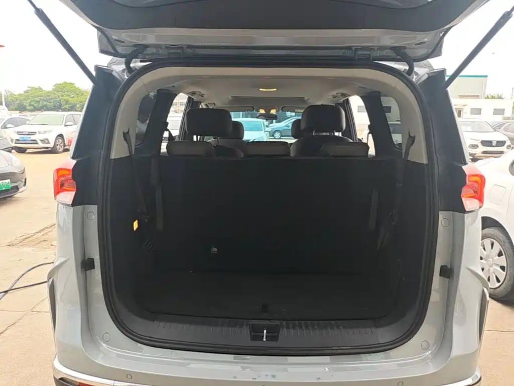 Maxus G50 PHEV 2025 — фото 19