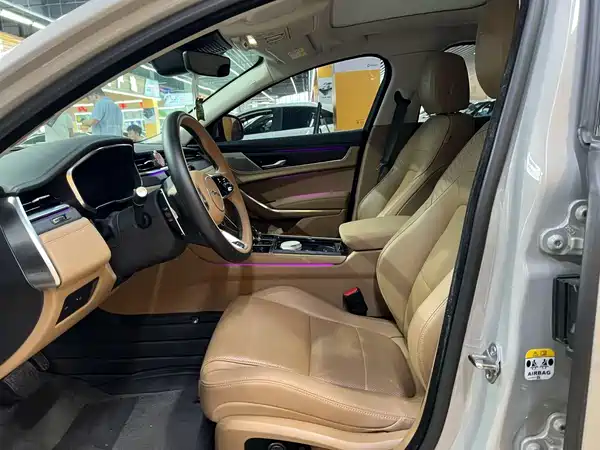 Jaguar XFL 2024