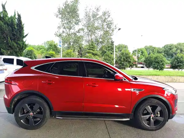 Jaguar E-PACE 2018
