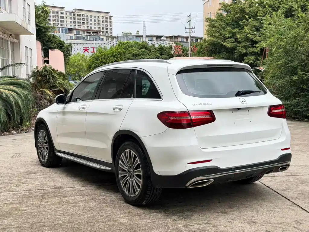Mercedes-Benz GLC 2018 — фото 9