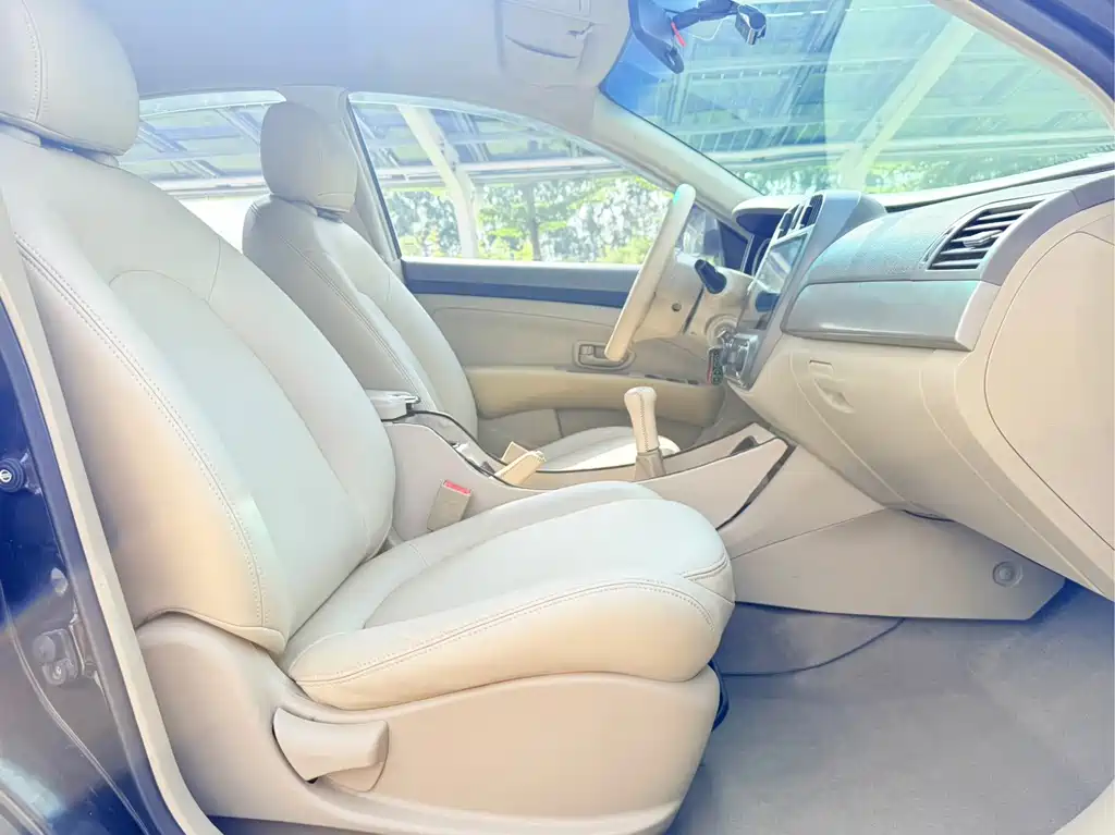 Nissan Sylphy 2014 — фото 13