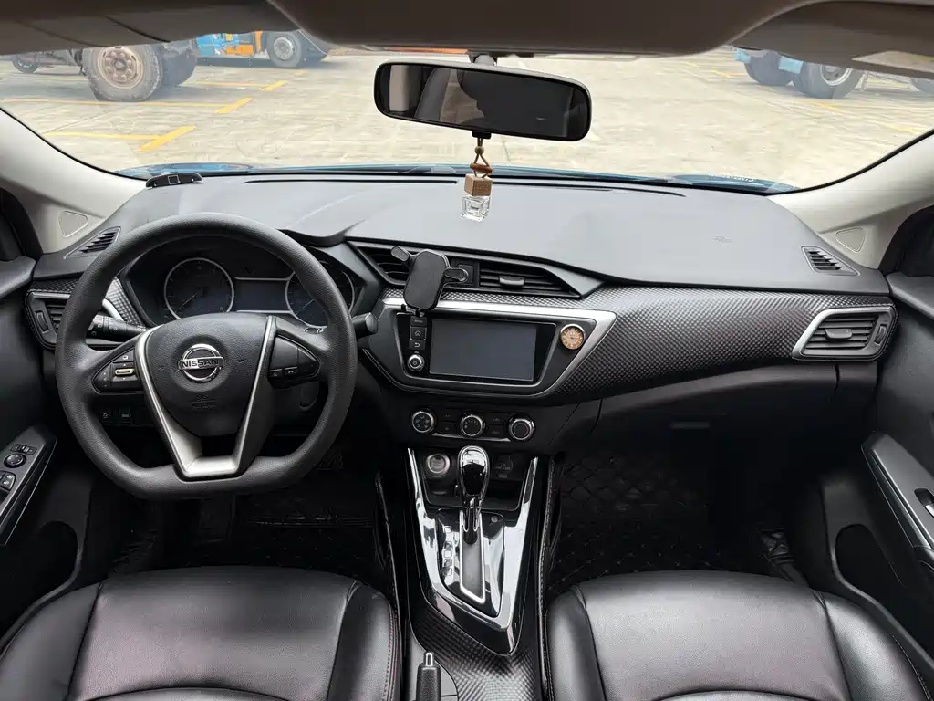 Nissan Bluebird 2019