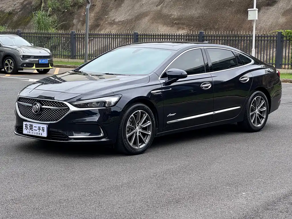 Buick LaCrosse 2020 — фото 1