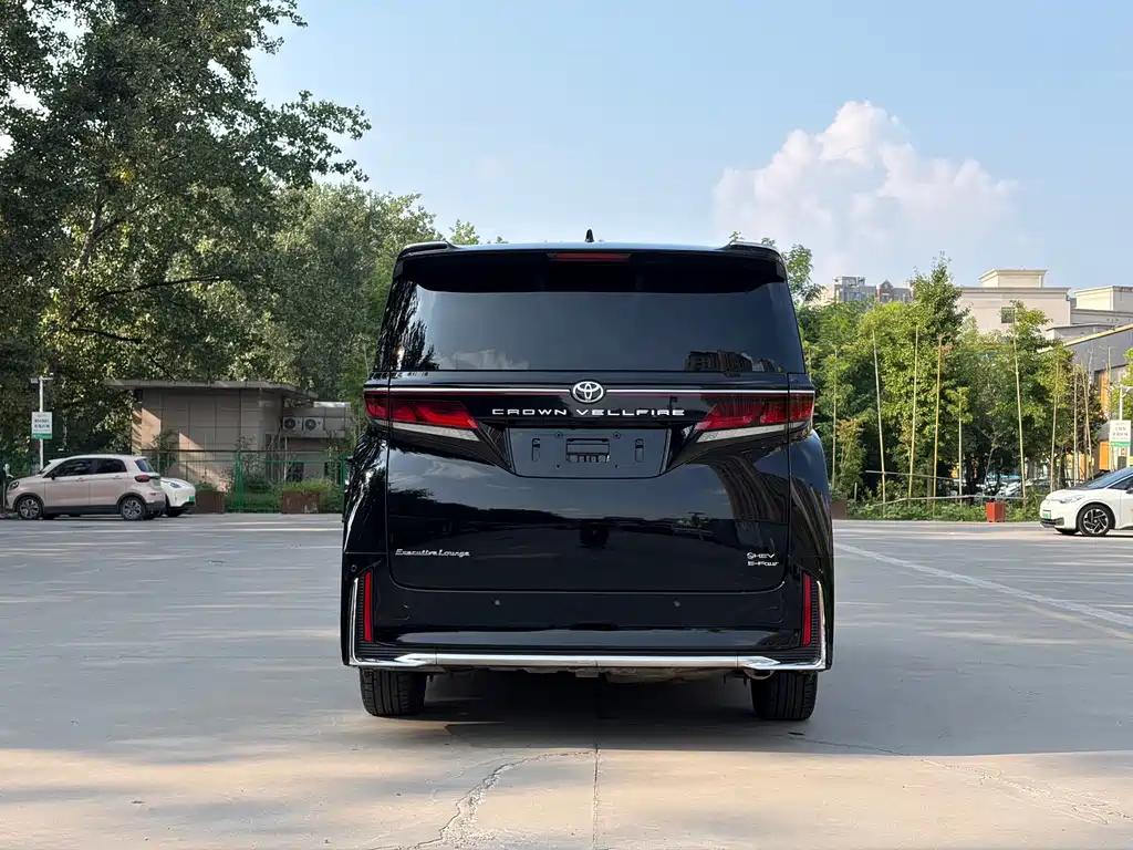 Toyota Vellfire 2025 — фото 20