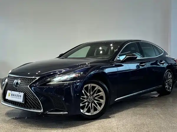 Lexus LS 2018