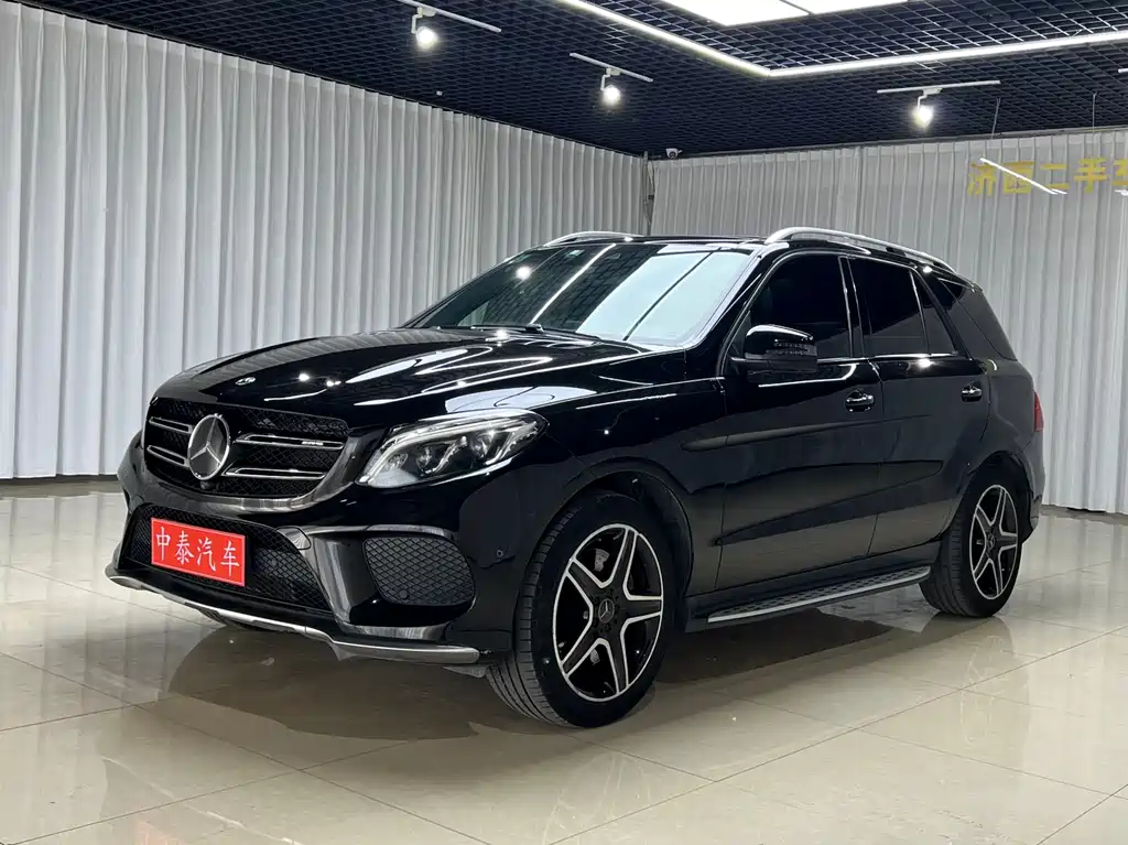 Mercedes-Benz GLE AMG 2018 — фото 1