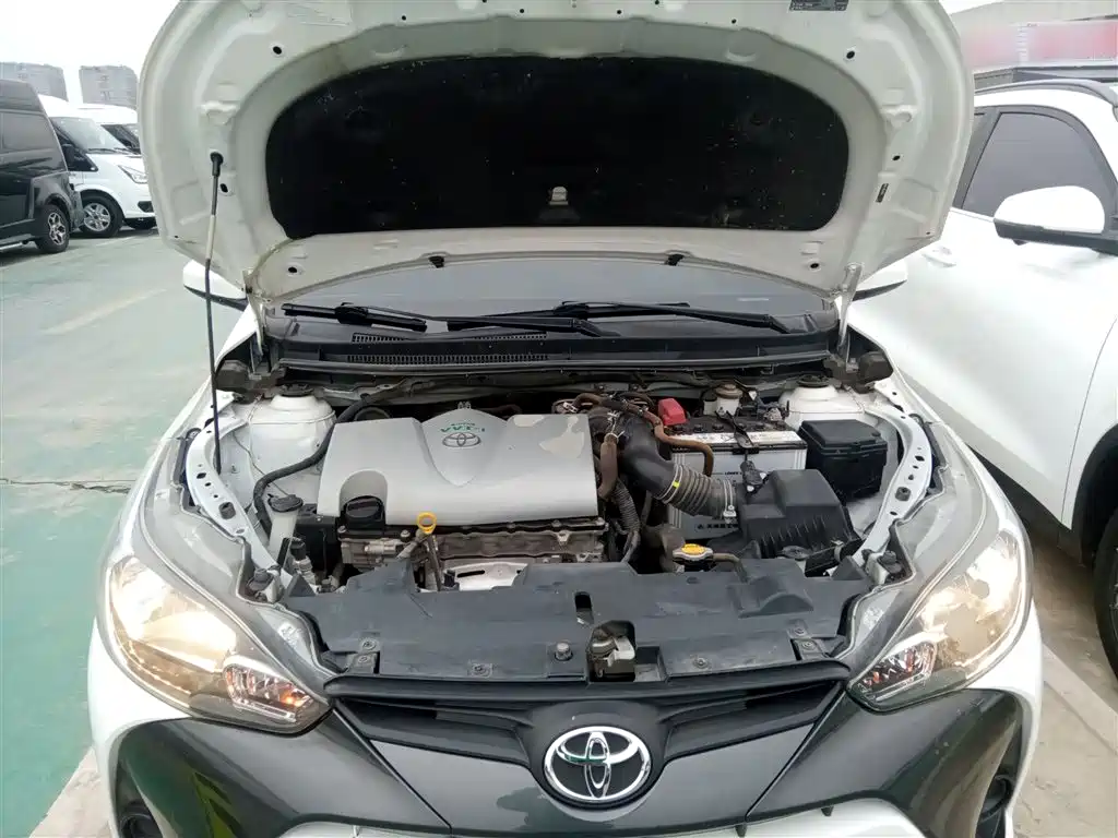 Toyota Yaris L 2018 — фото 19