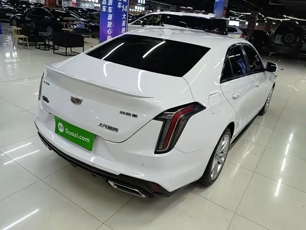 Cadillac CT4 2021 — фото 7