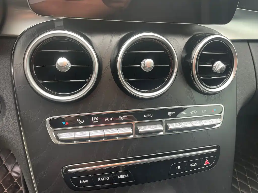Mercedes-Benz C-Class 2020 — фото 15
