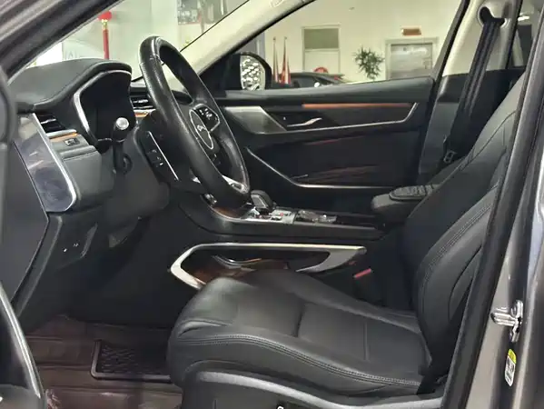 Jaguar F-PACE 2021
