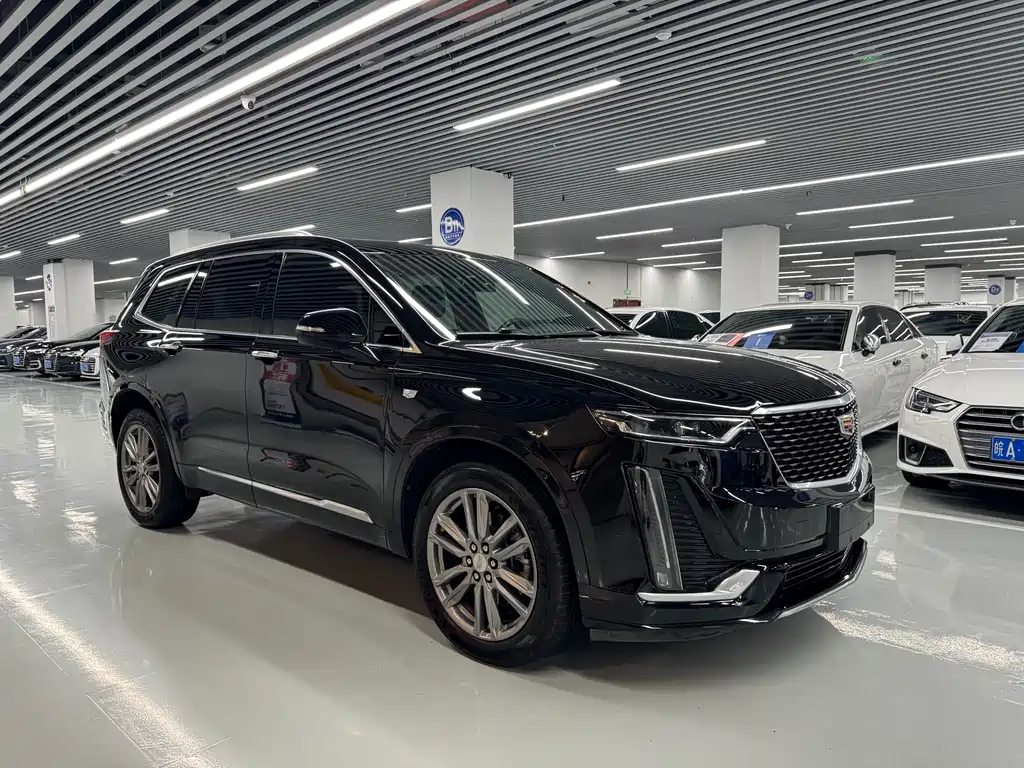 Cadillac XT6 2021