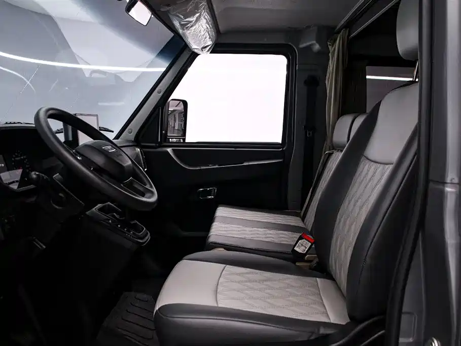 IVECO Daily 2025 — фото 11