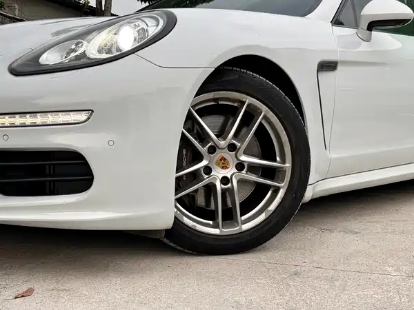 Porsche Panamera 2016