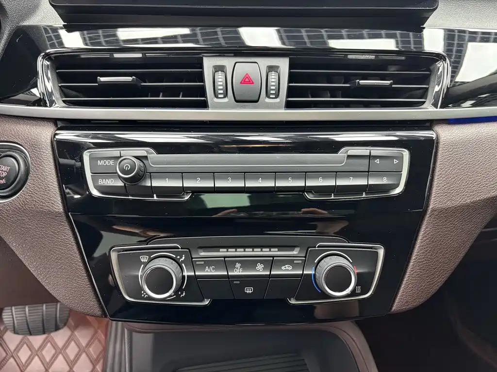 BMW X1 2022 — фото 11