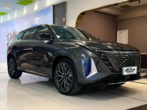 Changan Auchan Z6 New Energy 2022
