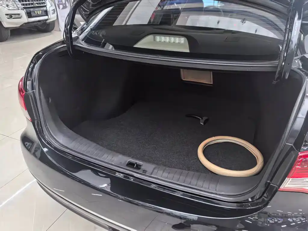 Nissan Sylphy 2015 — фото 11