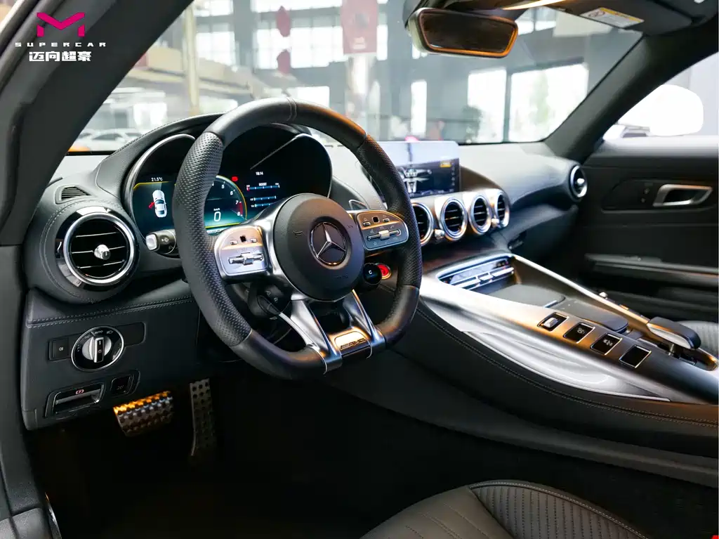 Mercedes-Benz AMG GT 2020 — фото 8