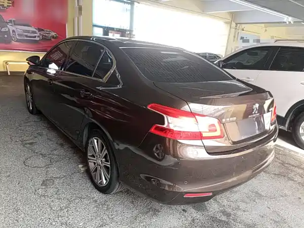 Peugeot 408 2017