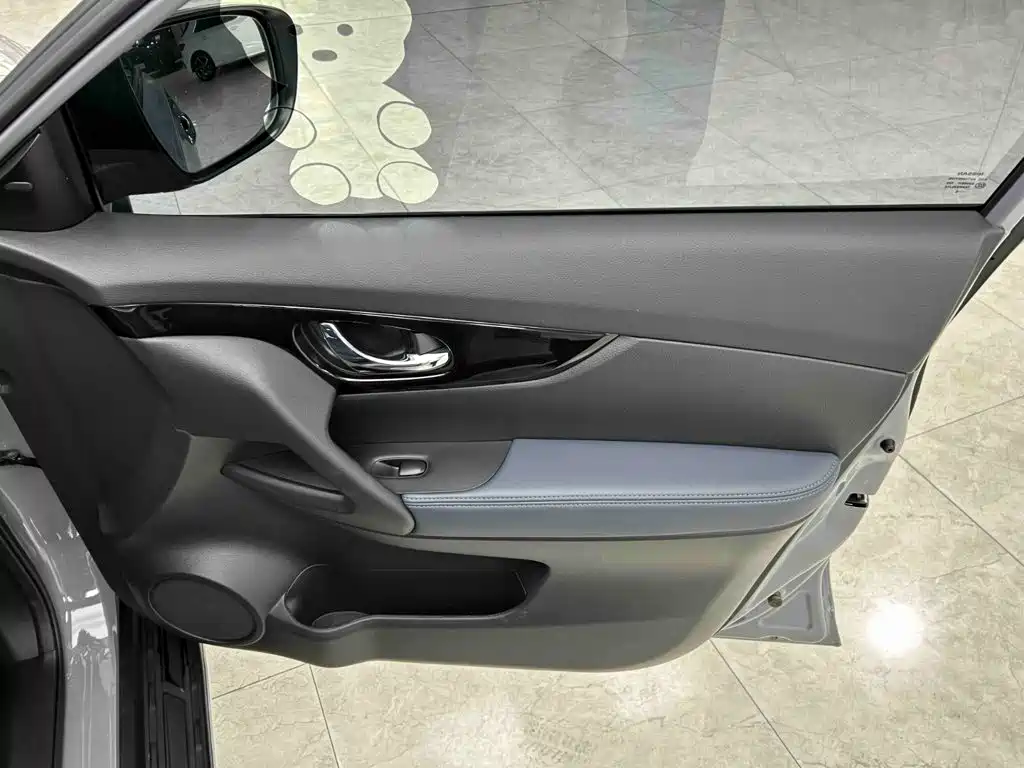 Nissan X-Trail 2025 — фото 13