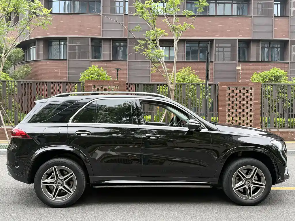 Mercedes-Benz GLE 2021 — фото 14