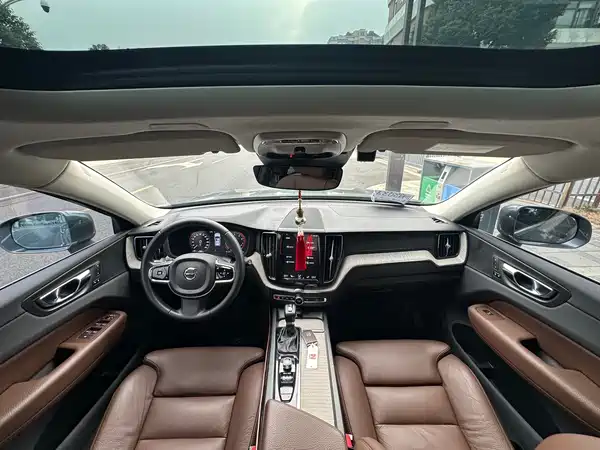 Volvo XC60 2020