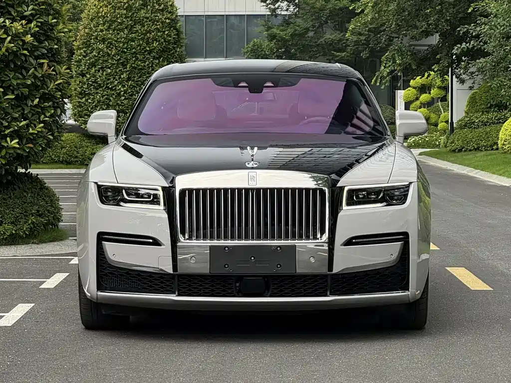 Rolls-Royce Ghost 2023 — фото 3