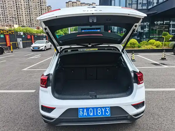 Volkswagen T-Roc 2021