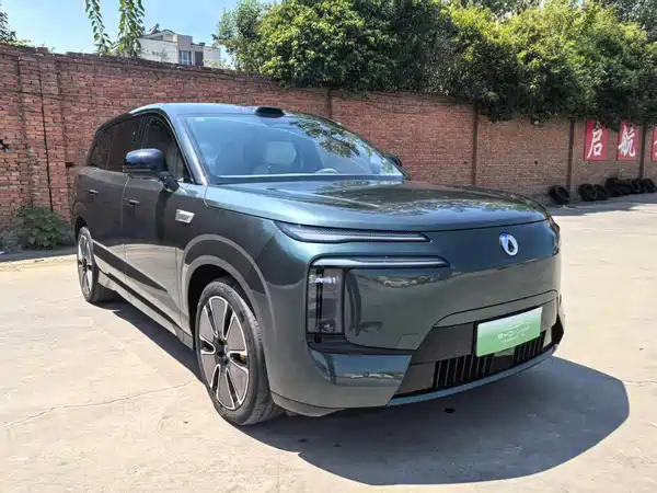 Denza N8L 2025
