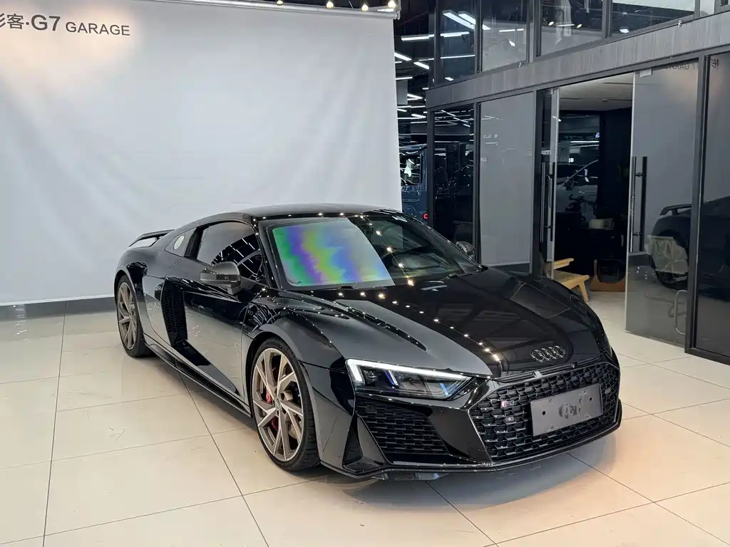 Audi R8 2023 — фото 4