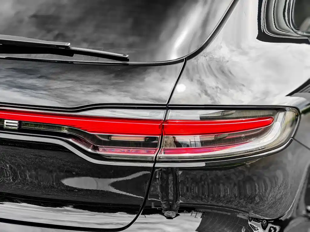 Porsche Macan 2022 — фото 25