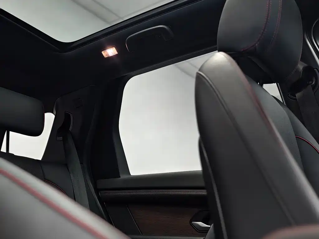 Land Rover Discovery Sport 2020 — фото 11