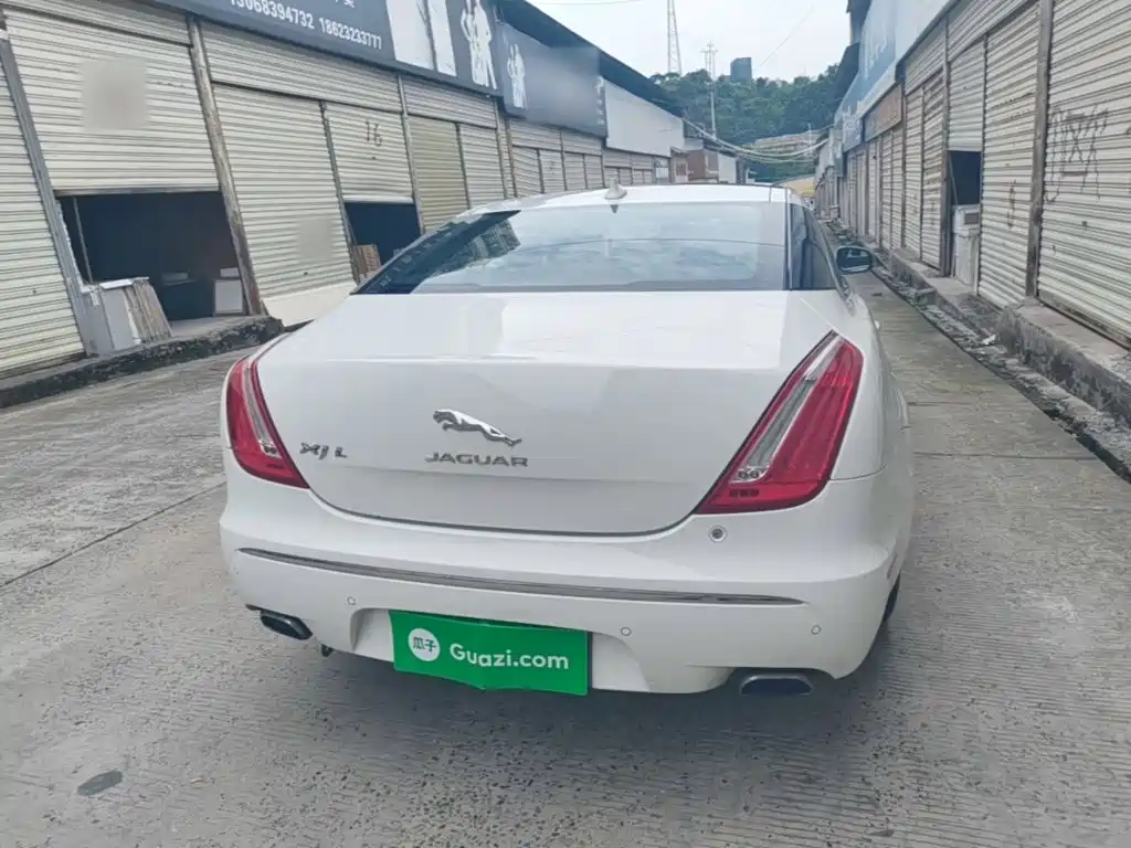 Jaguar XJ 2015