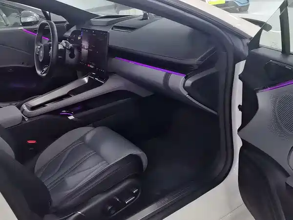 Zeekr 007GT 2025