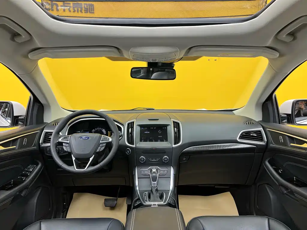 Ford Edge 2020 — фото 21