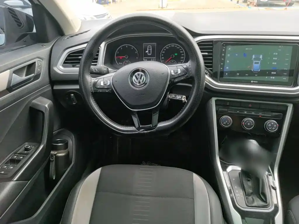 Volkswagen T-Roc 2019 — фото 11