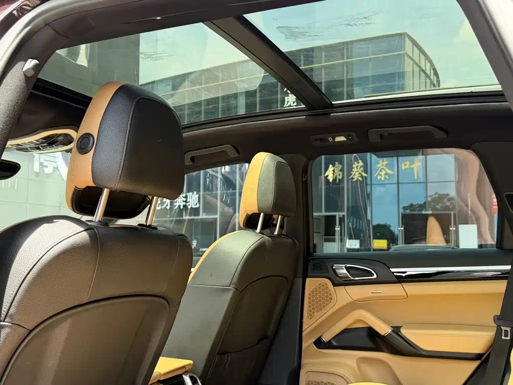 Porsche Cayenne 2015 — фото 10