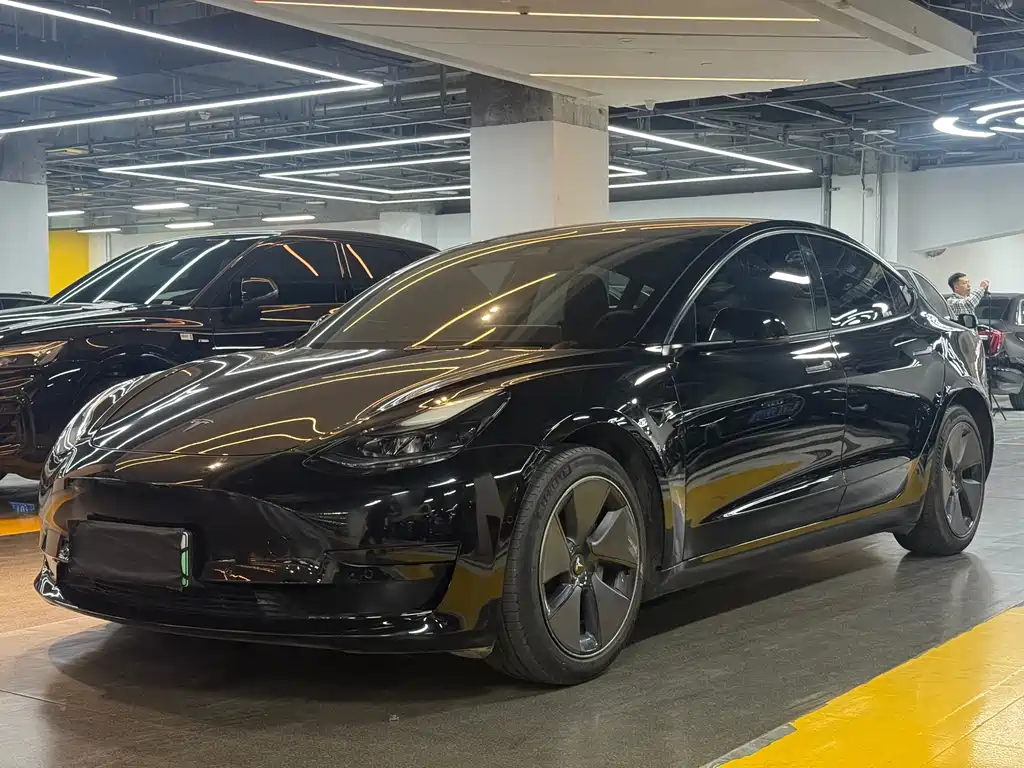 Tesla Model 3 2022 — фото 1