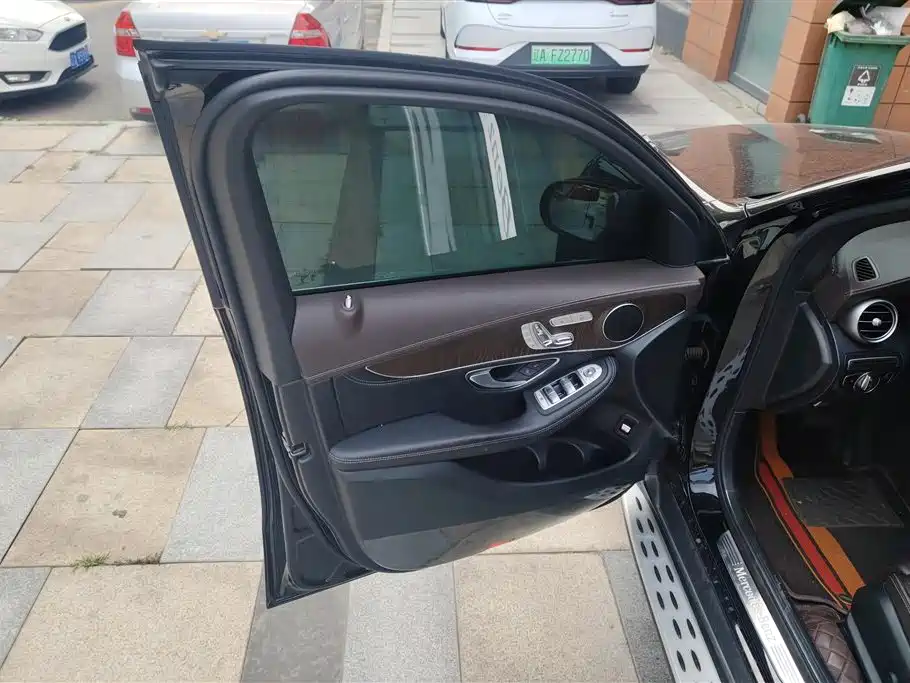 Mercedes-Benz GLC 2020