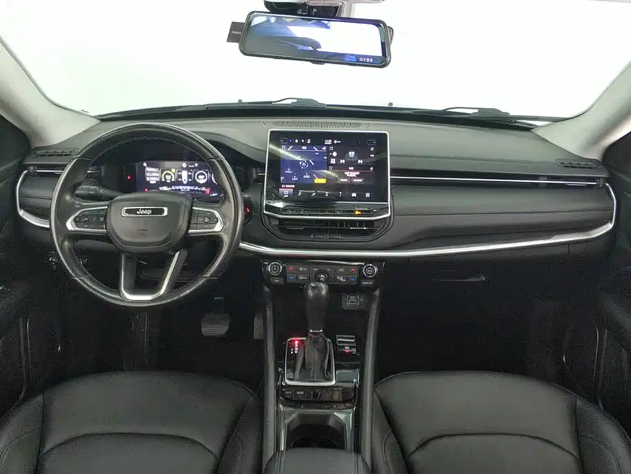 Jeep Compass 2022 — фото 11