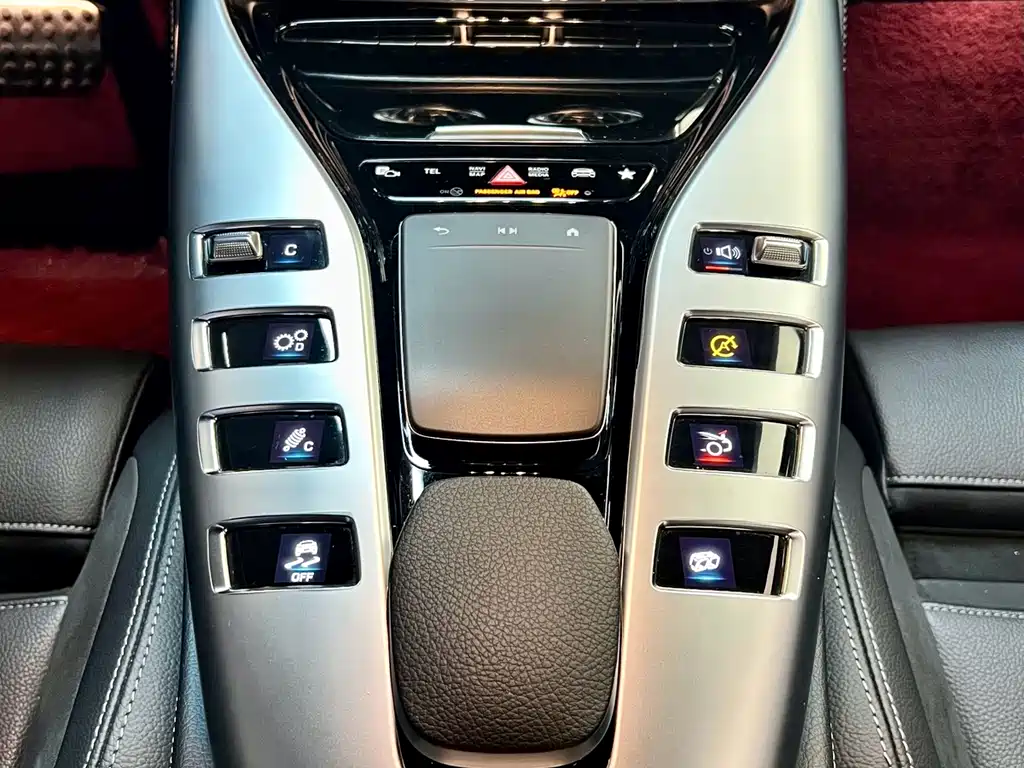 Mercedes-Benz AMG GT 2023 — фото 17