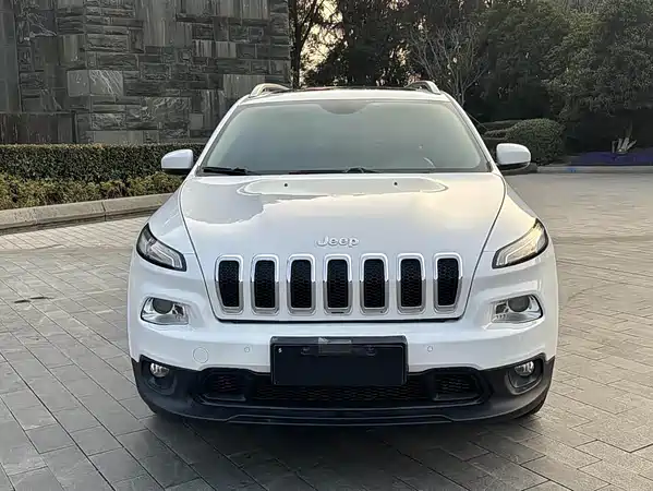Jeep Cherokee 2015