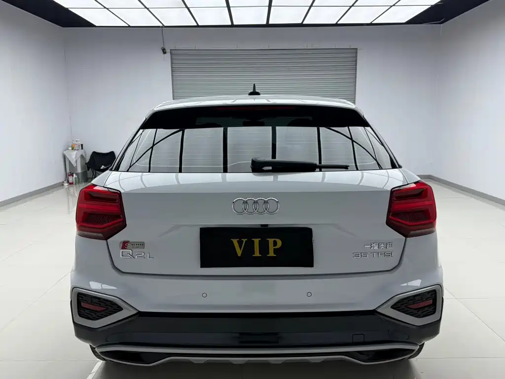 Audi Q2L 2022